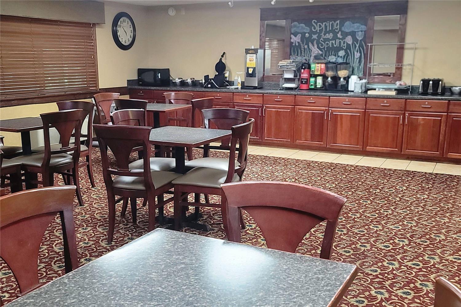 University Inn Boiling Springs, NC 14/23