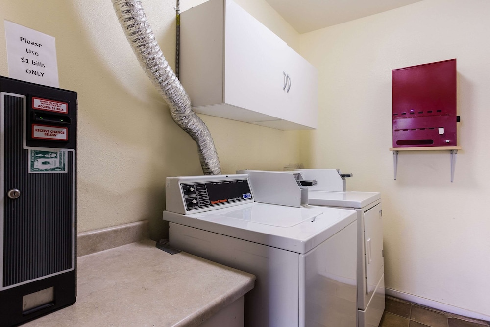 Quality Inn Airport Boise ID 43/50