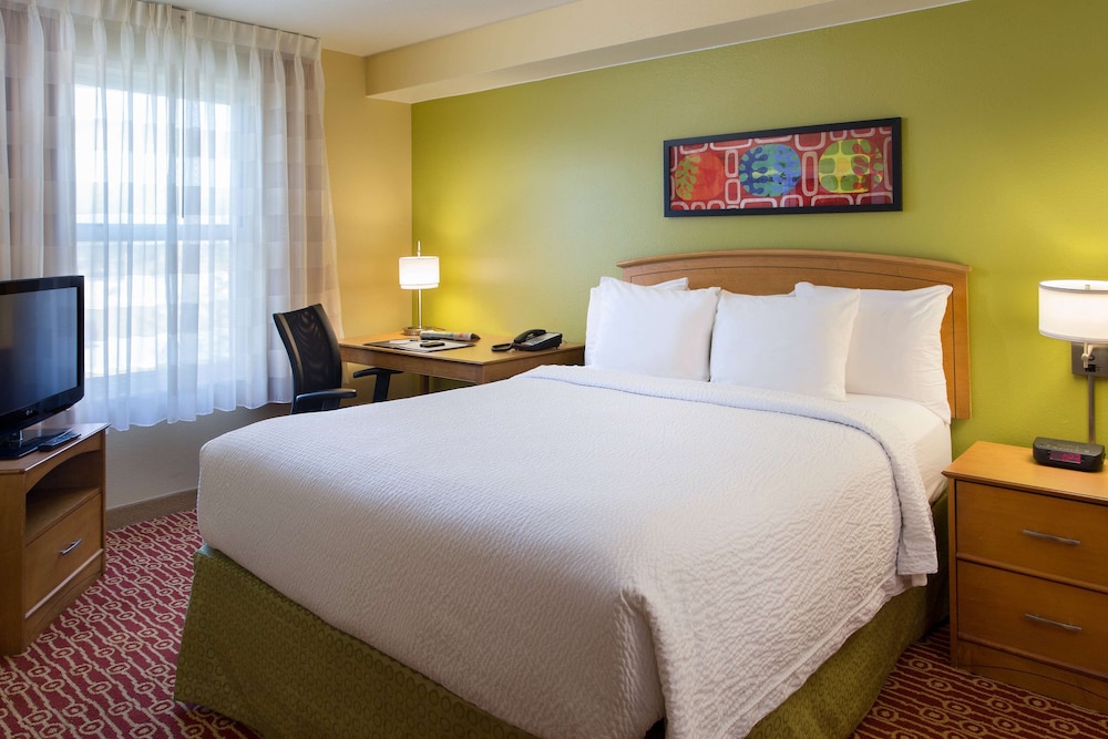 2 BEDROOMS, SUITE, 2 QUEEN BEDS, ACCESSIBLE