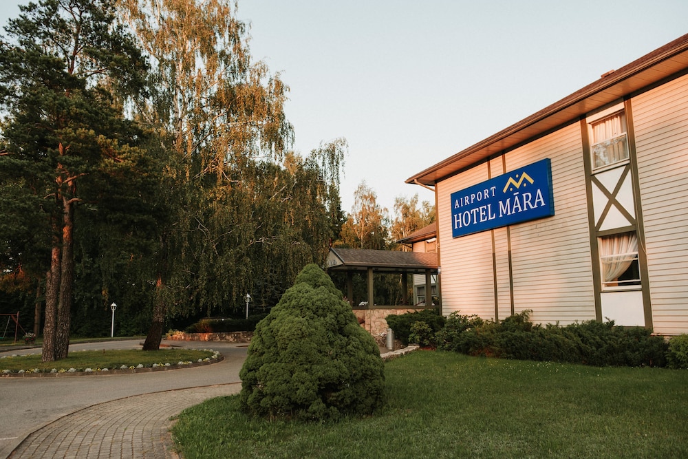 Airport Hotel Mara 52/54