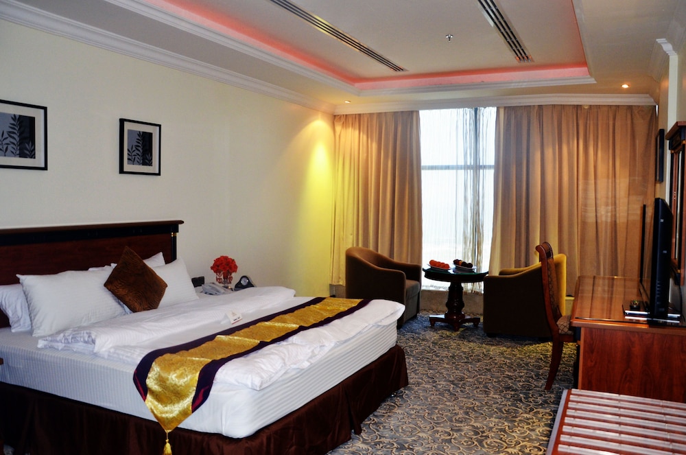 فندق كراون تاور(Crown Tower Hotel) 5/47