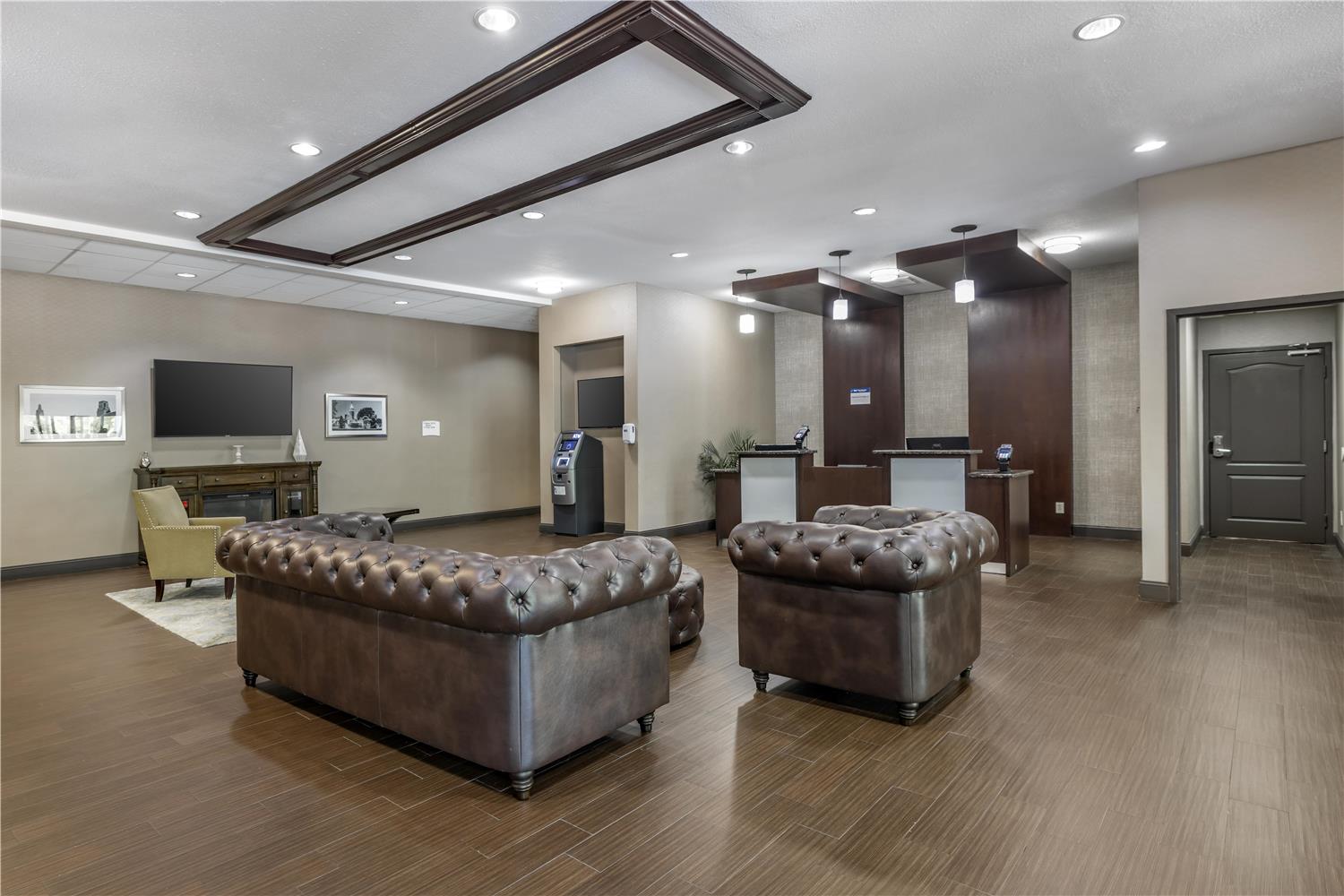 Best Western Plus Lee S Summit Hotel Suites 34/44