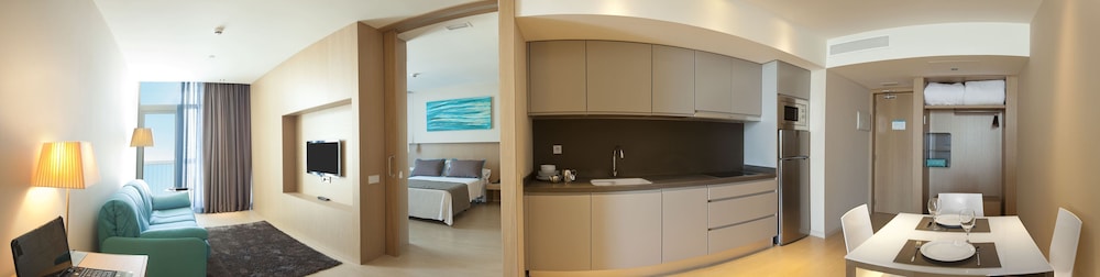 Atenea Port Mataro Hotel 44/65