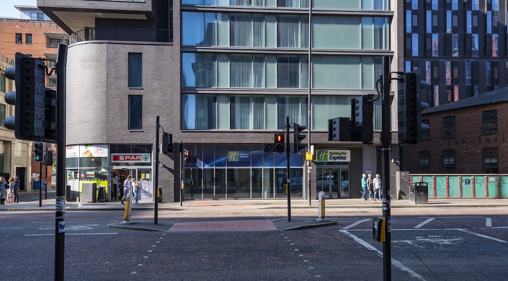 ホリデイ・イン エクスプレス マンチェスター シティ センター(HOLIDAY INN EXPRESS MANCHESTER CC OXFORD ROAD) 写真1