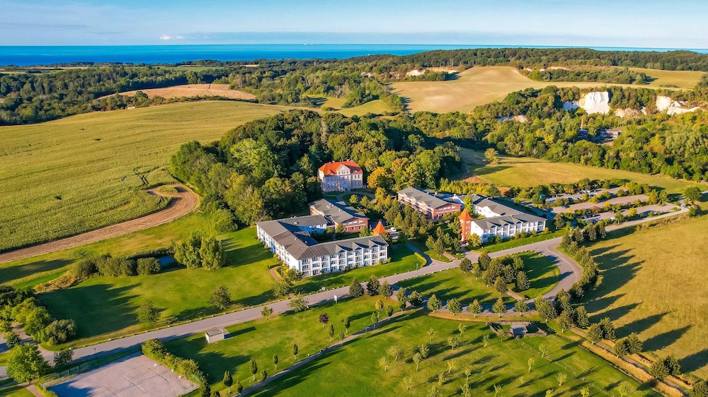 Precise Resort Rugen - Hotel & Splash Erlebniswelt 66/70