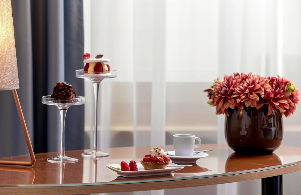 Leonardo Hotel Zurich Airport 19/76