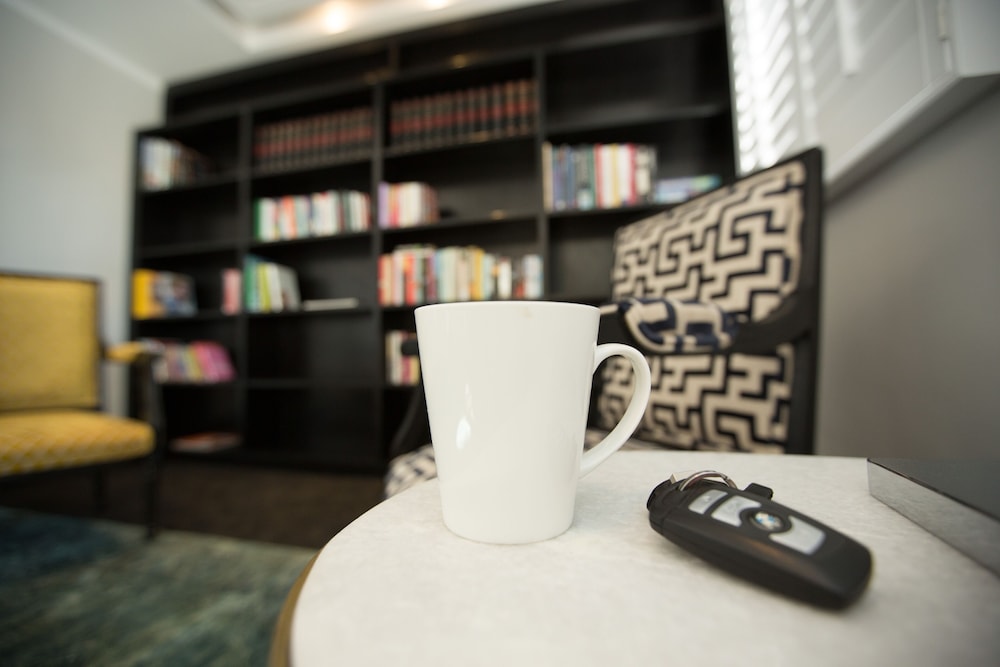 Max Executive Apartments 34/72