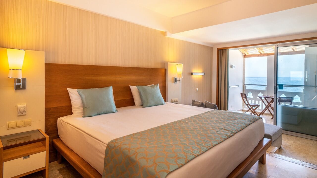 DELUXE CONNECTED ROOM SEA VIEW