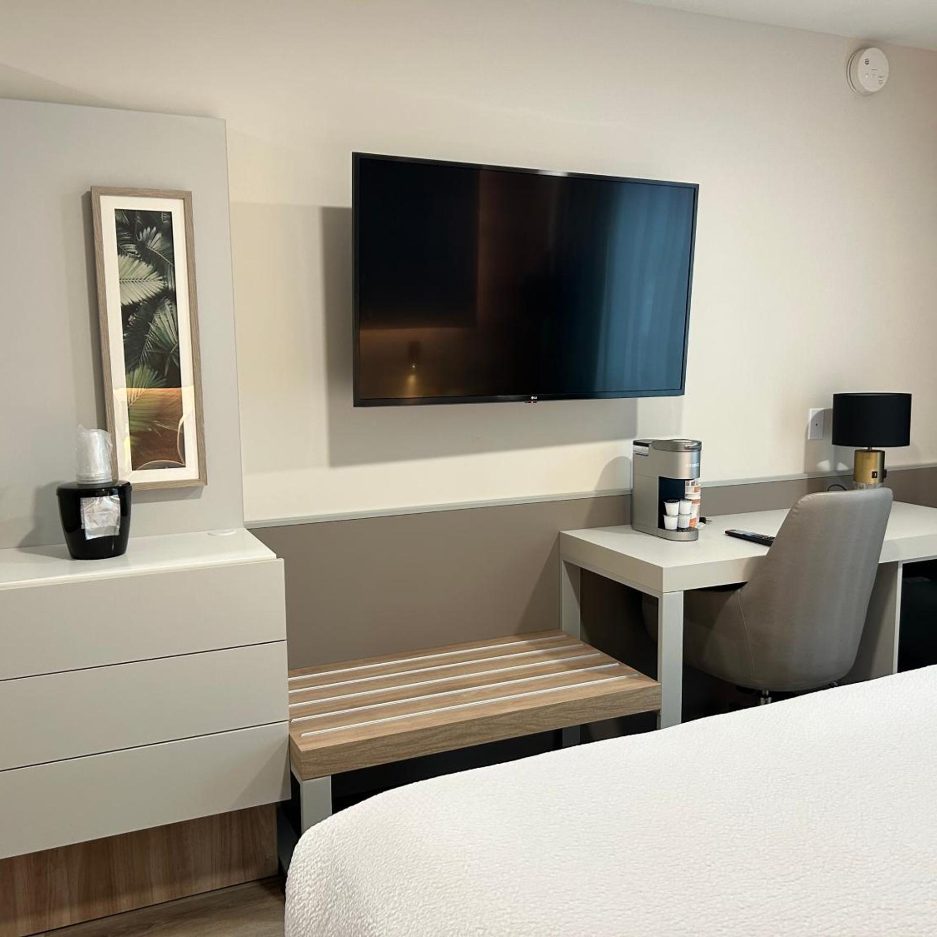 غرفة سوبيريور بسرير كينج، The Capitol Hotel Downtown, Ascend Hotel Collection 5/7