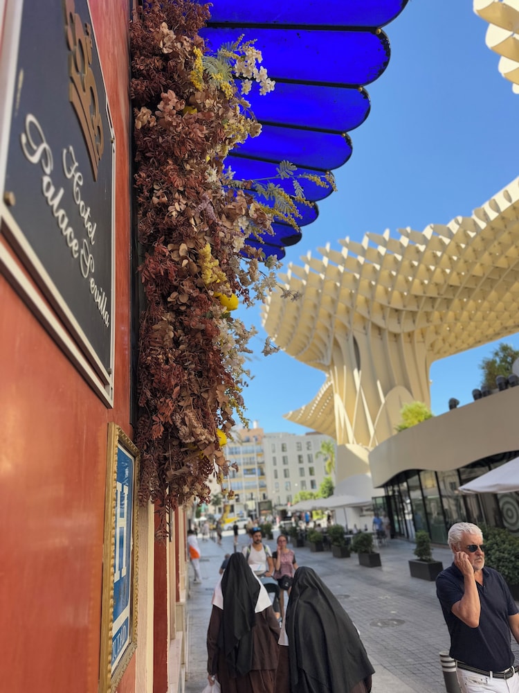 Palace Sevilla 4/50