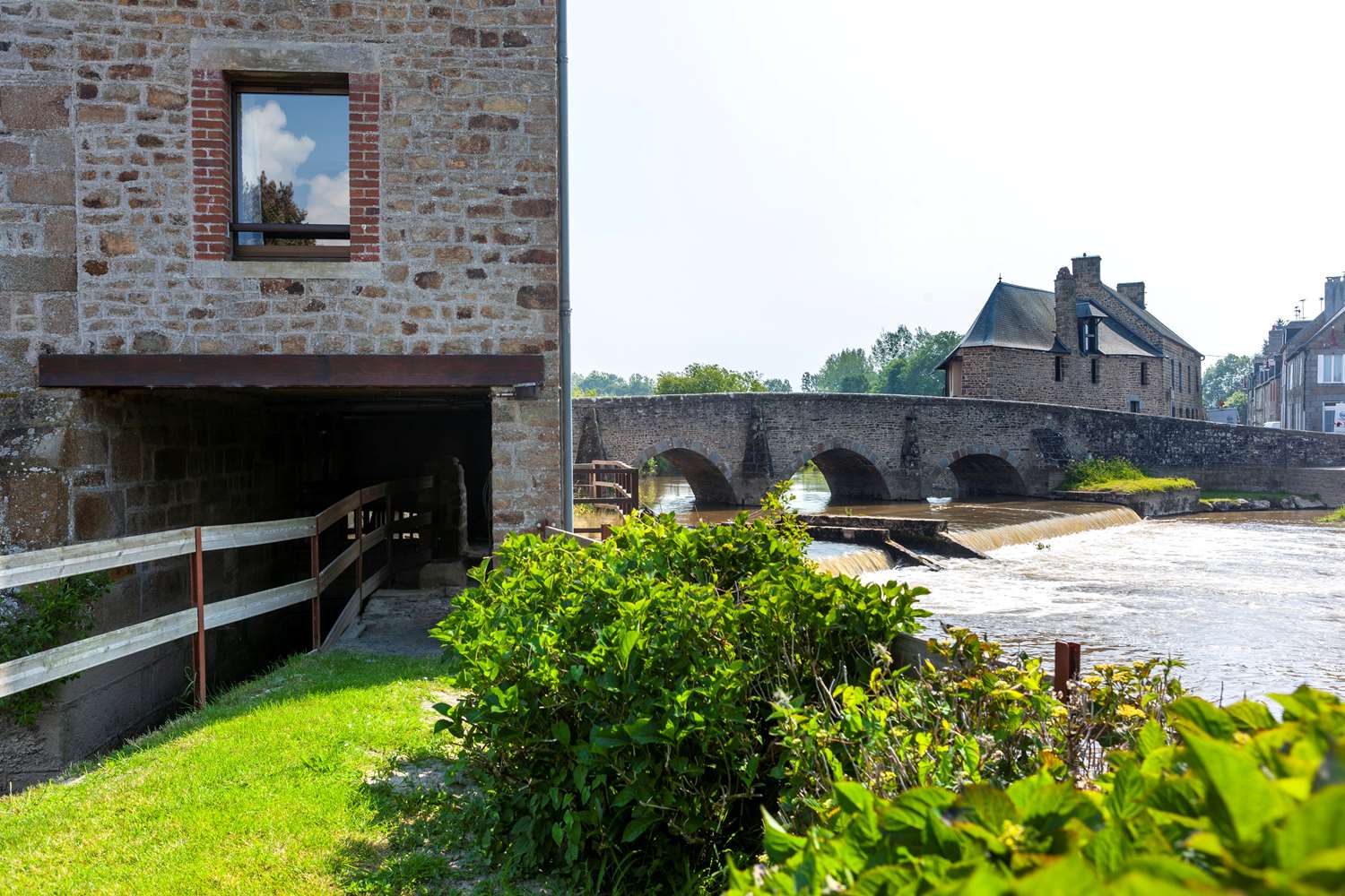 Best Western Le Moulin De Ducey 51/51
