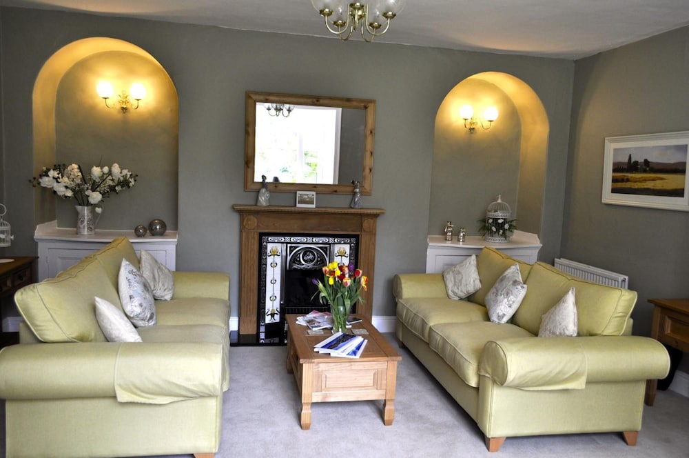 Dunster Mill House 26/48