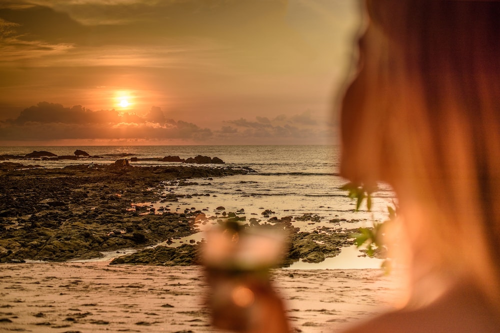 Cala Luna Boutique Hotel and Villas 81/86