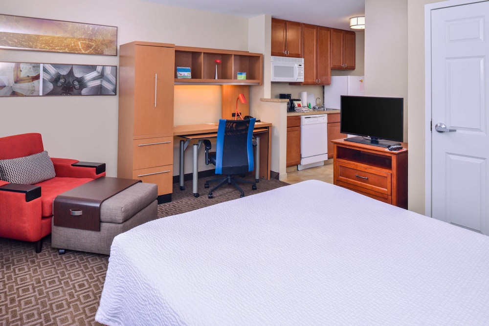 Towneplace Suites Thousand Oaks Ventura County 14/34