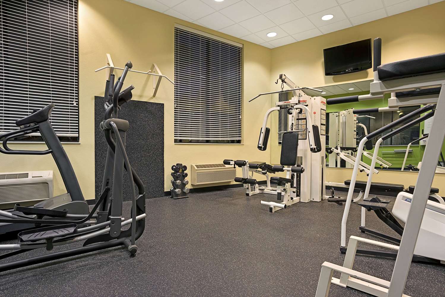 Days Inn by Wyndham Eagan Minnesota Near Mall of America 11/26