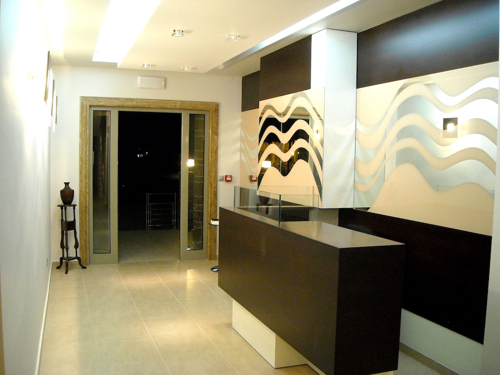 Epavlis Hotel 10/50