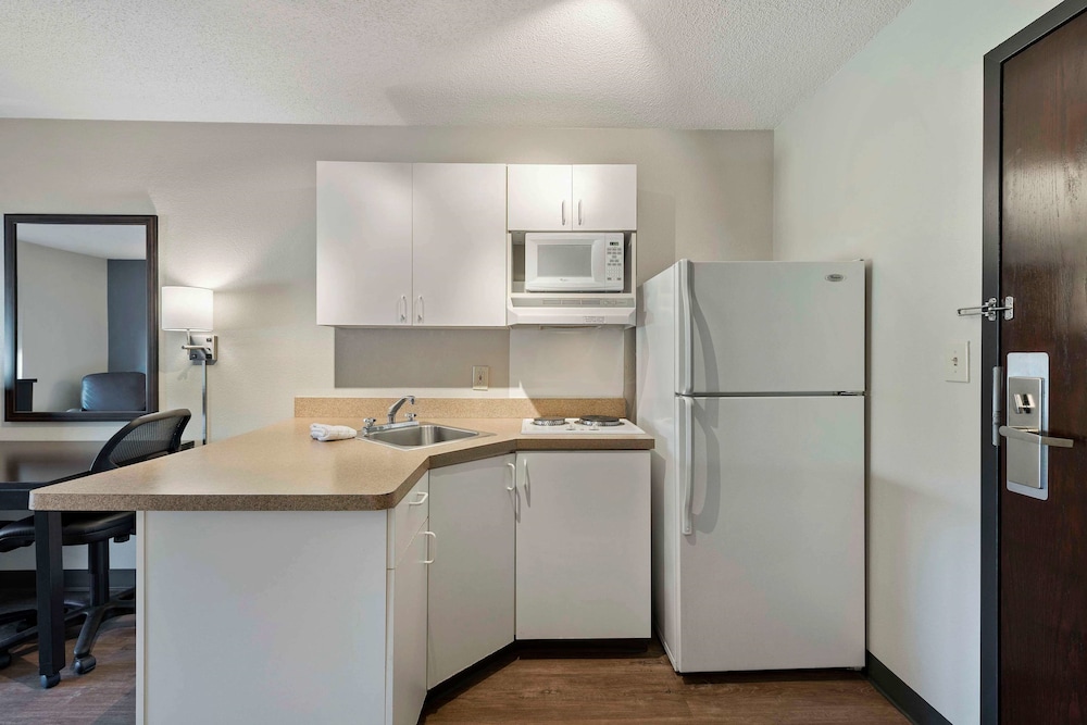 Extended Stay America - Charlotte - University Place 26/53