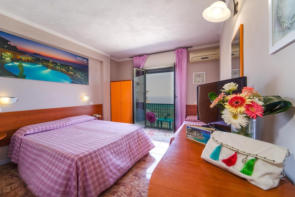 HOTEL ORRIZONTE BLU 19/47
