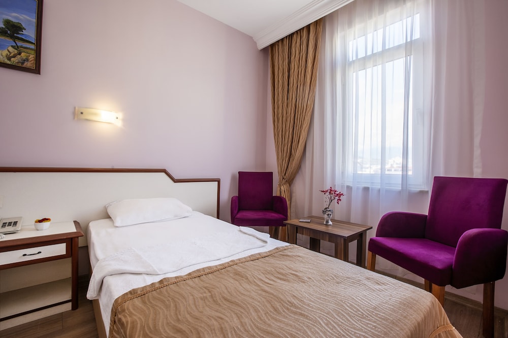 Ergun Hotel 16/50