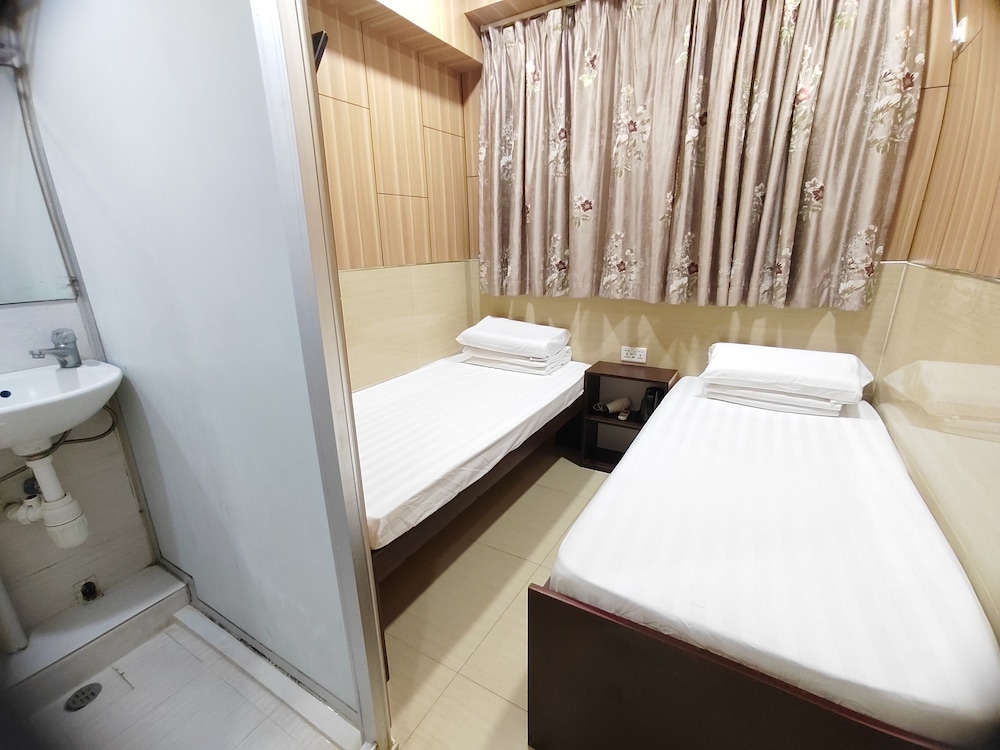 Kam Fu Guest House 30/31