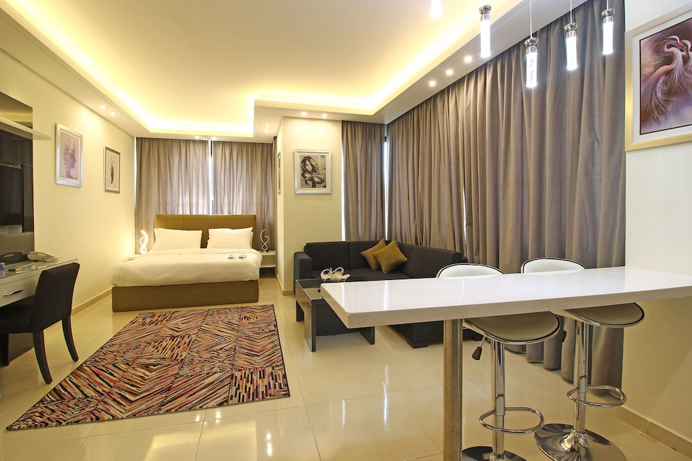 Palm Ville Suites 35/46