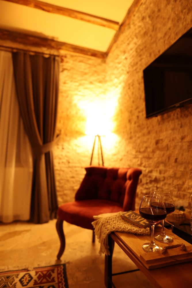 Calina Otel 21/50