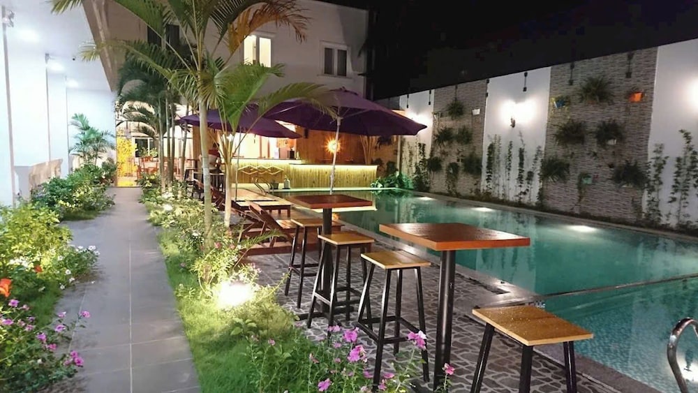 Vanda Hotel 29/32