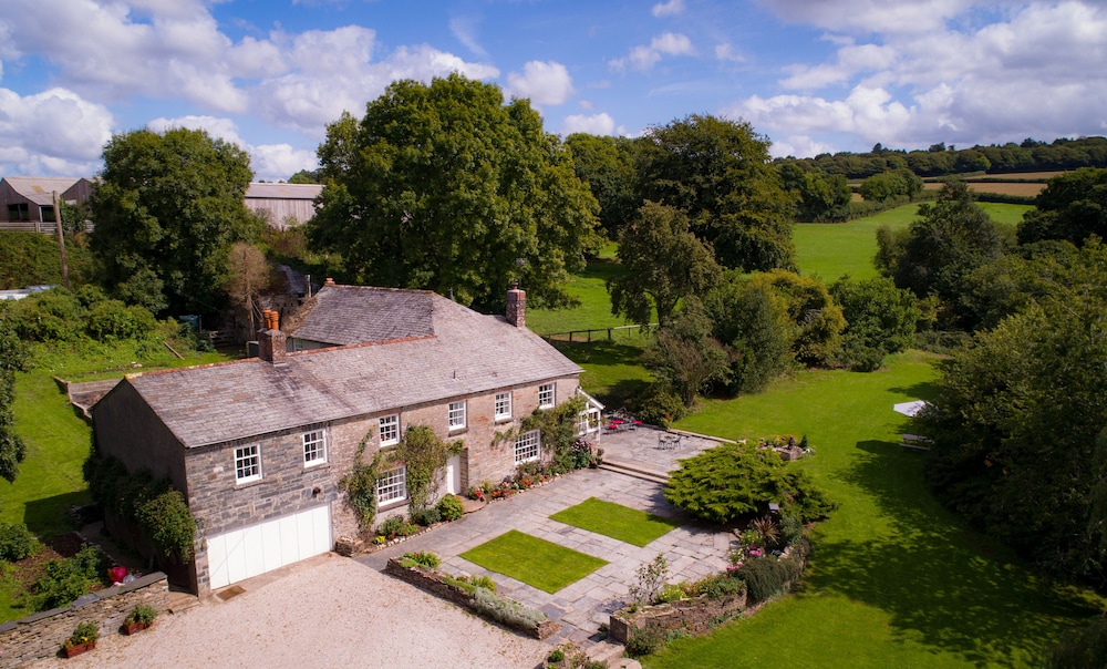 Park Farmhouse 26/32