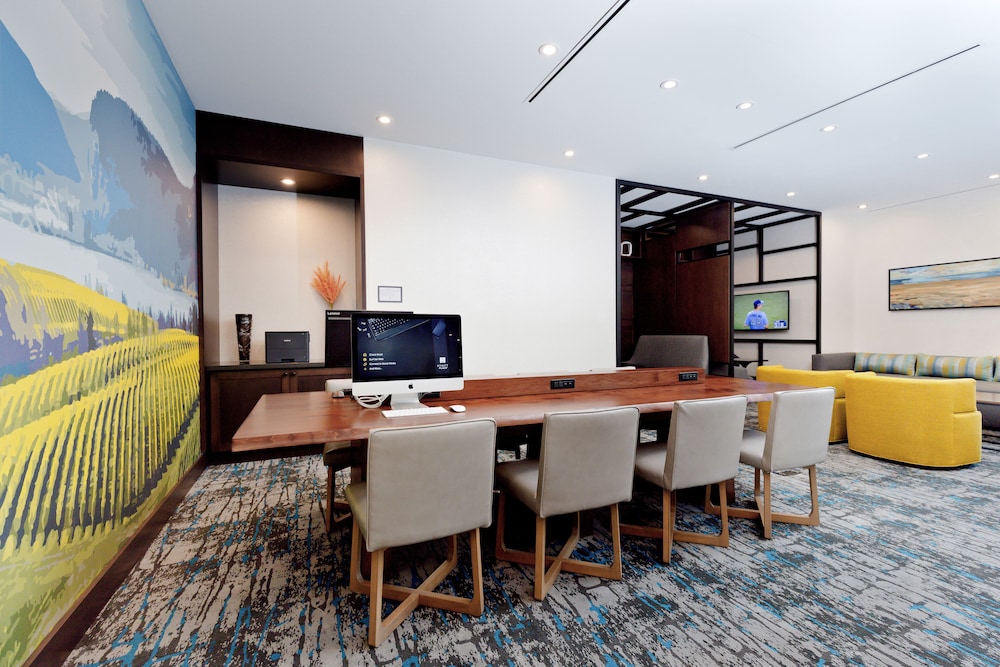 Hyatt Place Kelowna 27/30