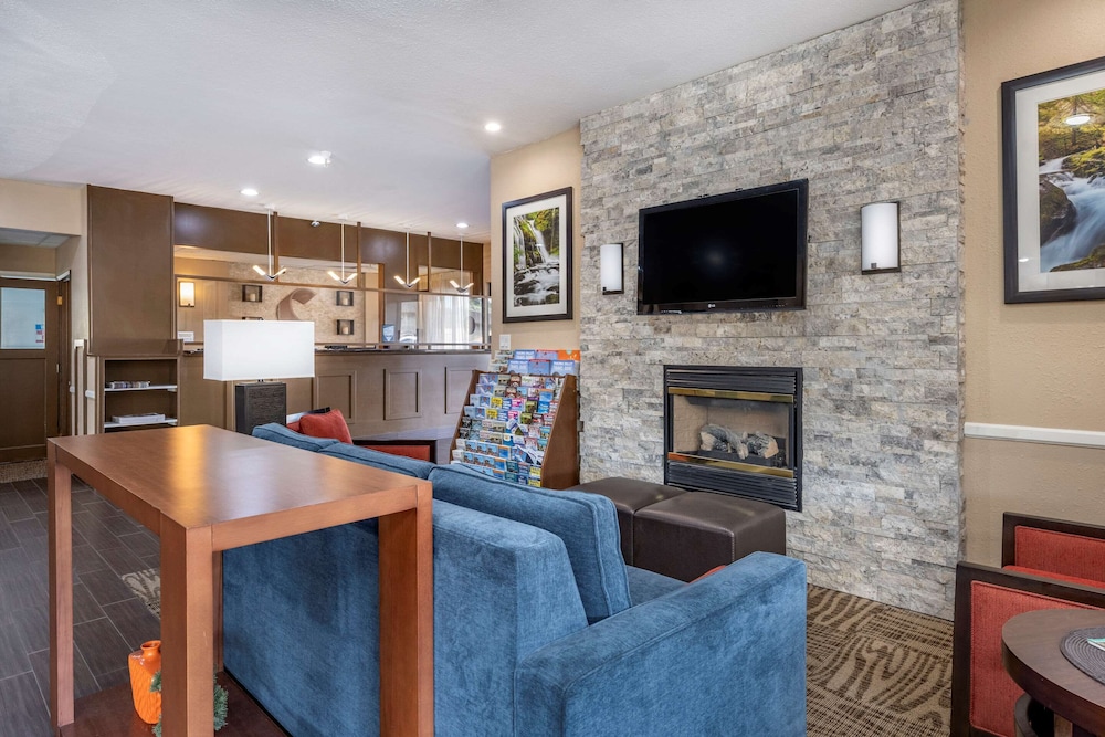 Comfort Inn & Suites Kelso - Longview 25/40