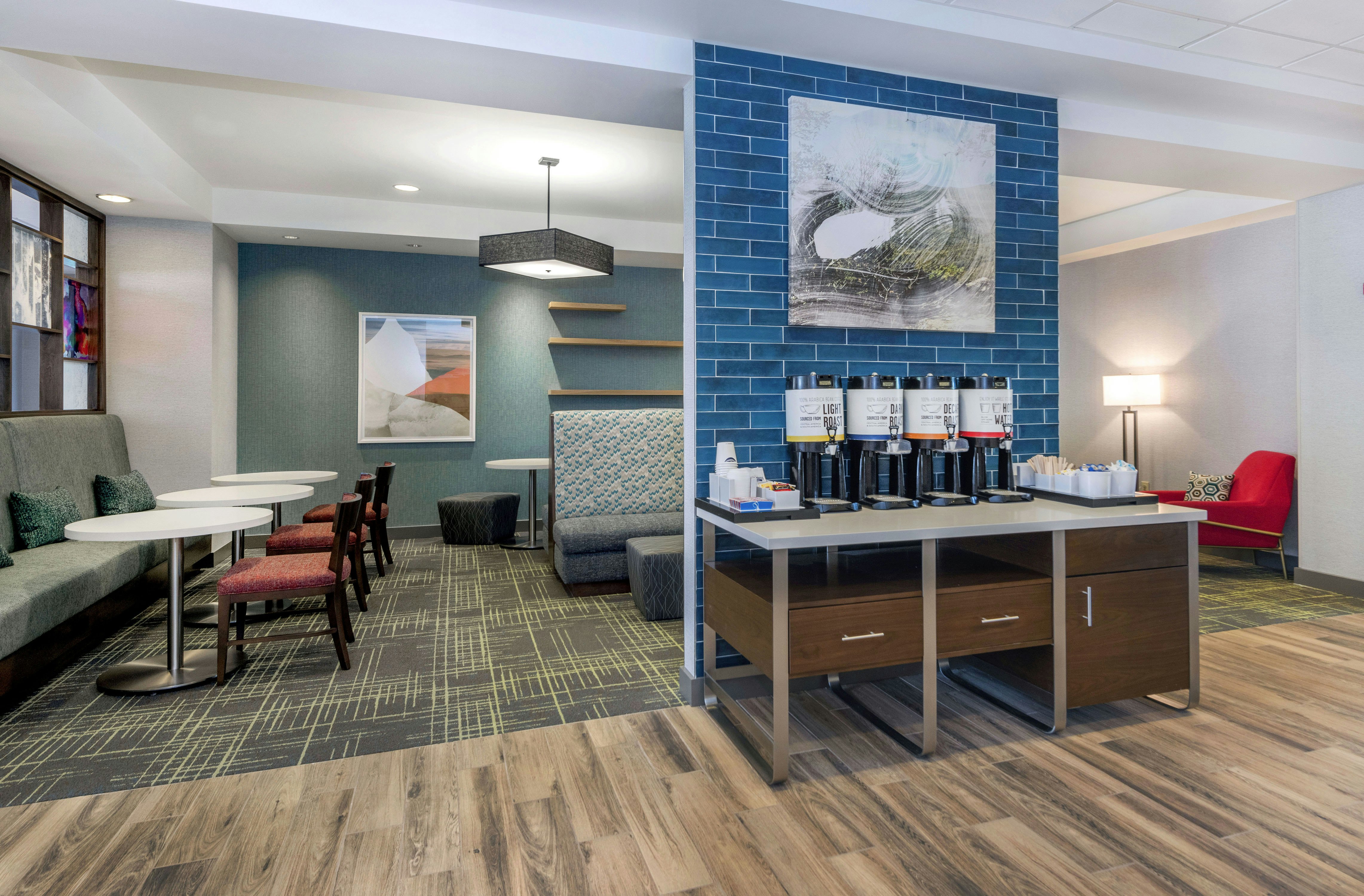 Hampton Inn & Suites Burlington NC 33/66