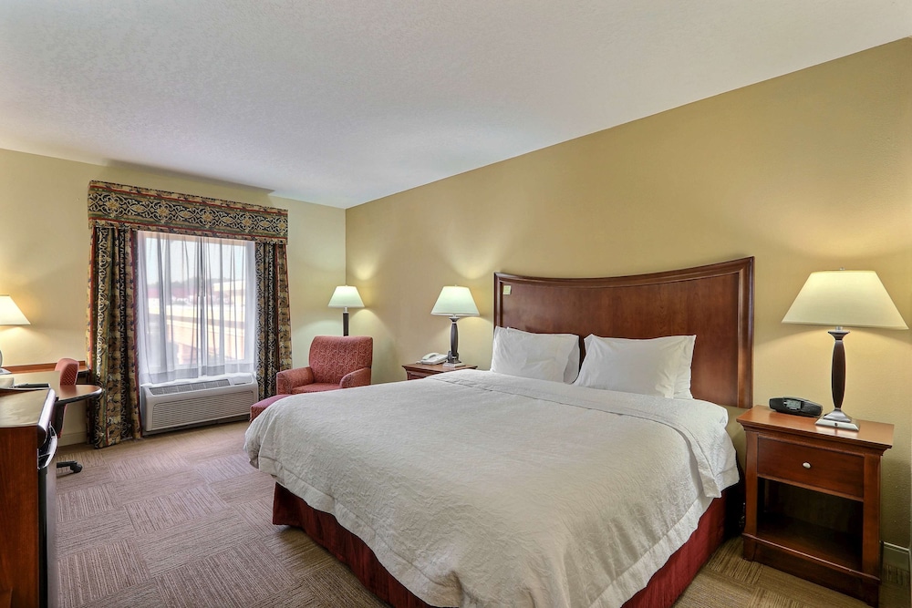 ROOM, KING BED, ACCESSIBLE