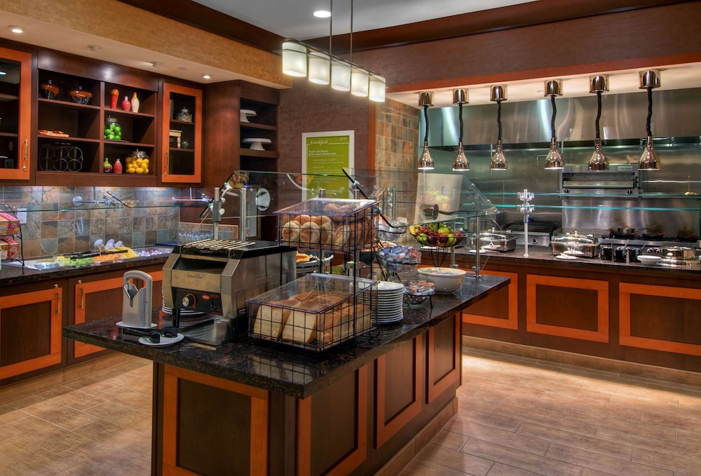 Hilton Garden Inn Fort Worth Medical Center 74/86