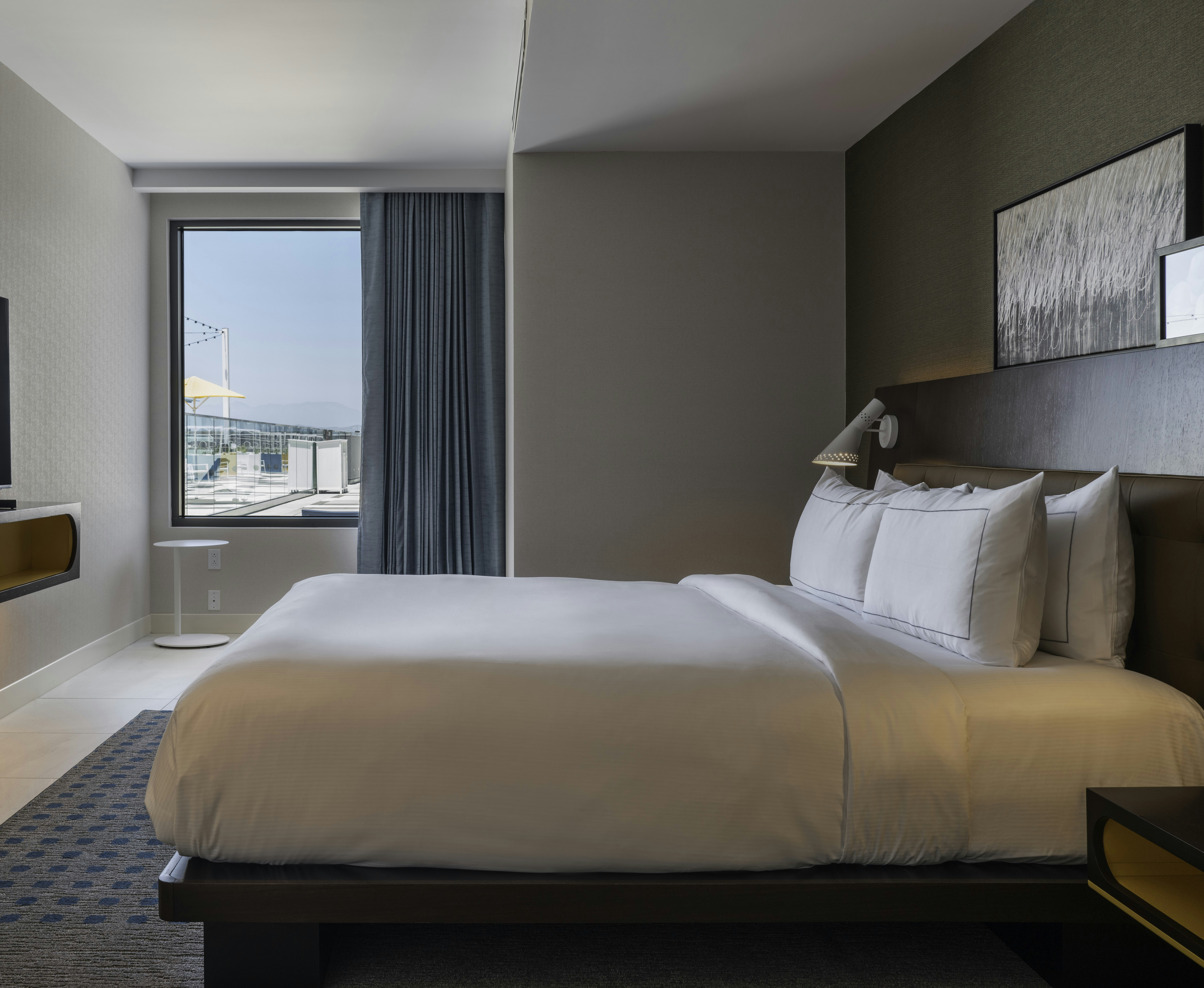 1 Bedroom, King Bed, Pool Deck, Patio