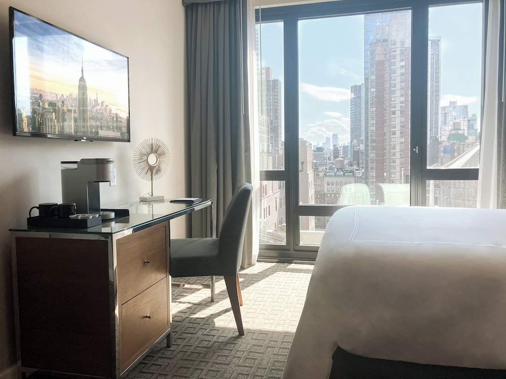 Executive Hotel Le Soleil New York 48/58