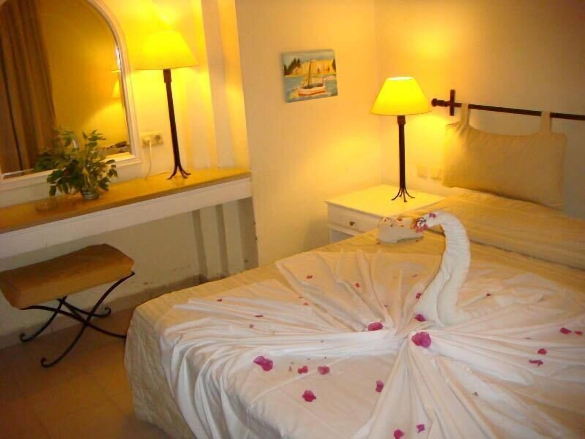 ROOM, DOUBLE BED, SEA VIEW