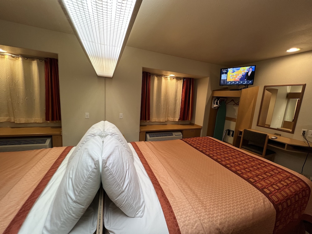 Americas Best Value Inn Suites Ada 7/16