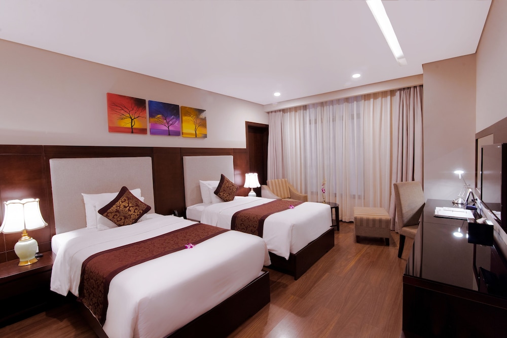 Minh Toan Galaxy Hotel 24/70