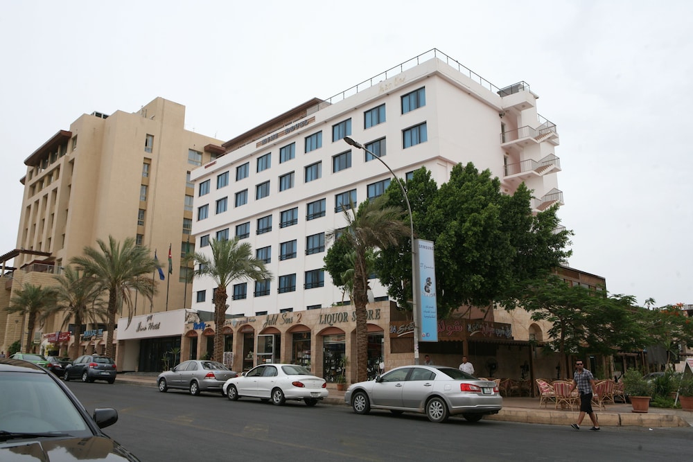 MINA HOTEL 59/65