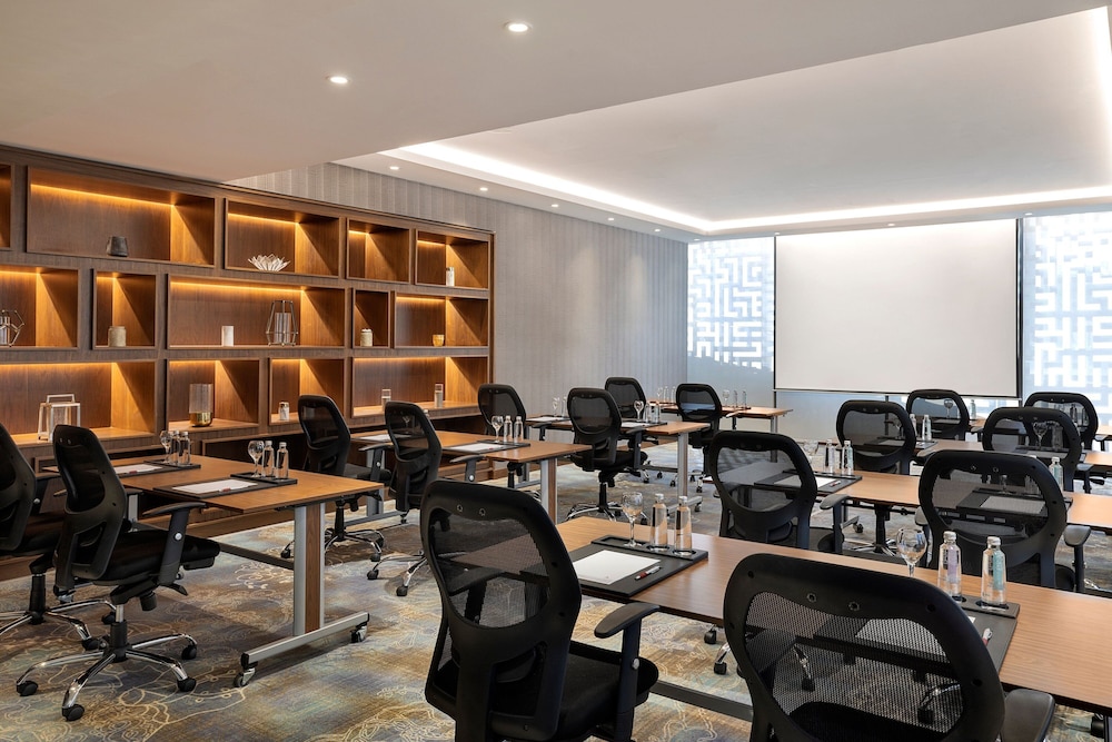 Jeddah Marriott Hotel Madinah Road 63/70