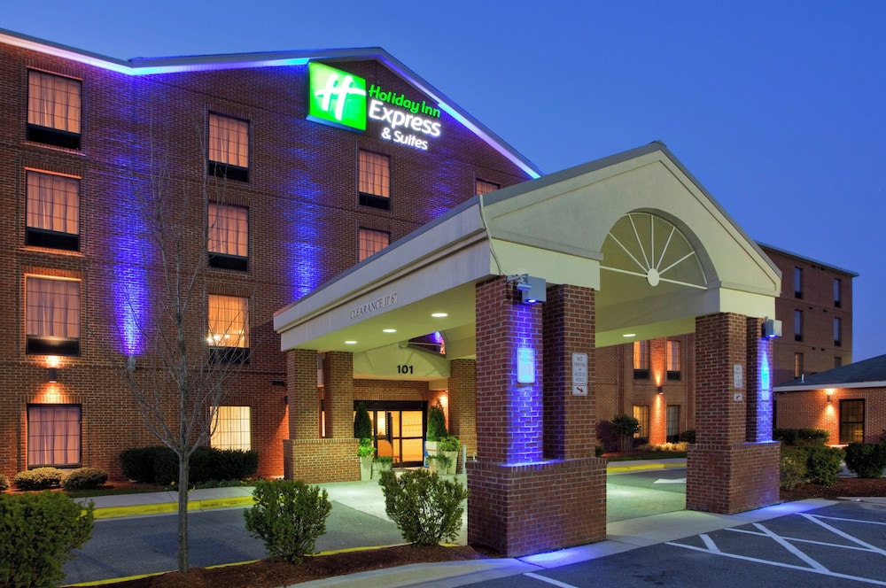 Holiday Inn Express & Suites I-95 Capitol Beltway-Largo 2/57