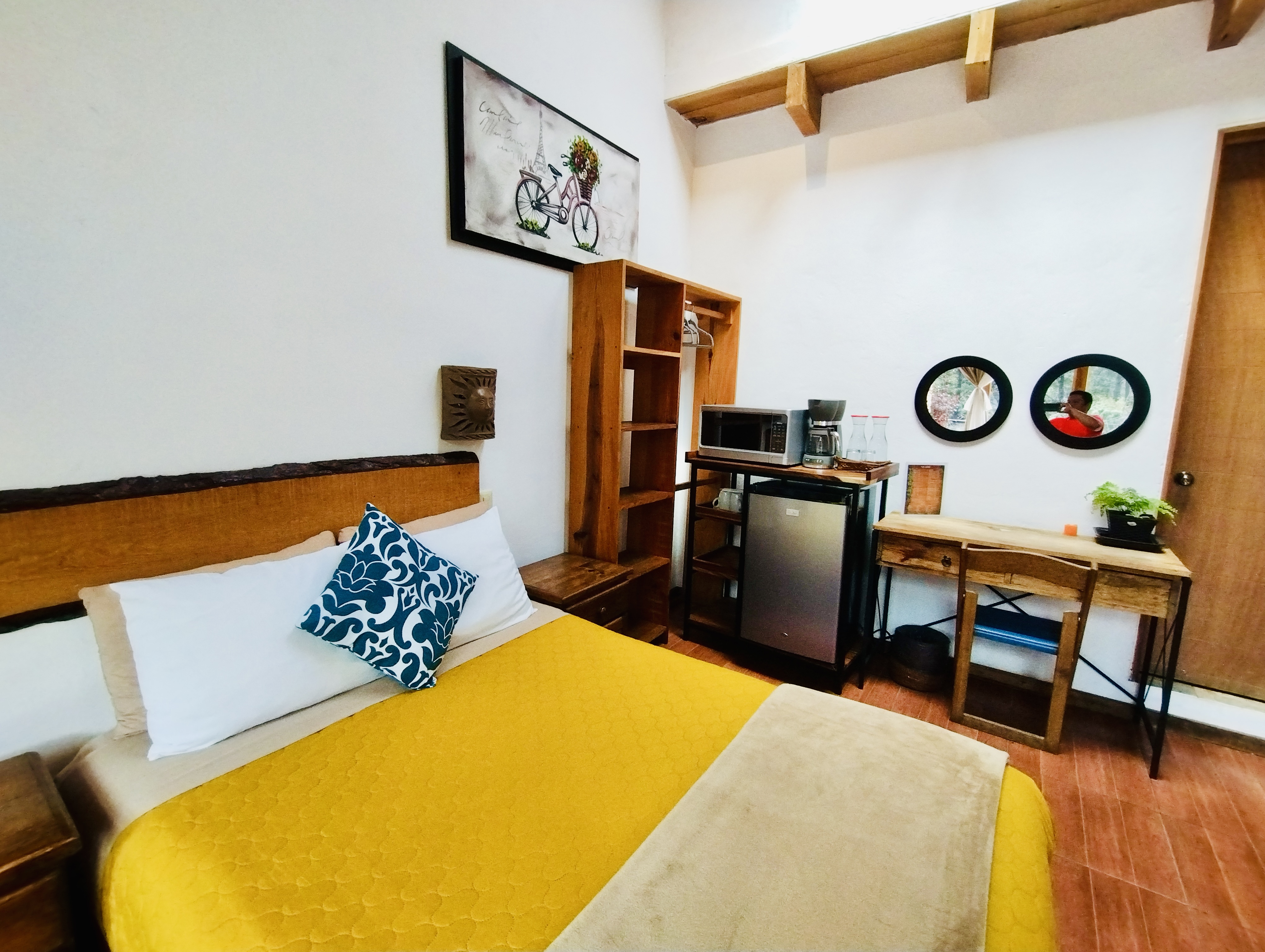 Encino House 13/50