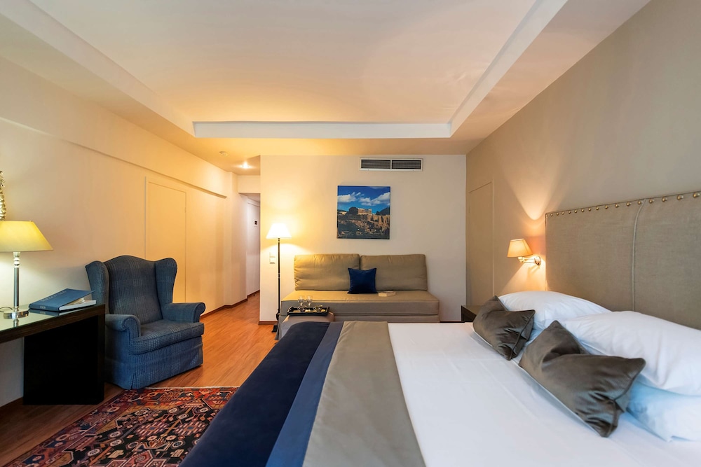 Best Western Plus Embassy Hotel 13/48
