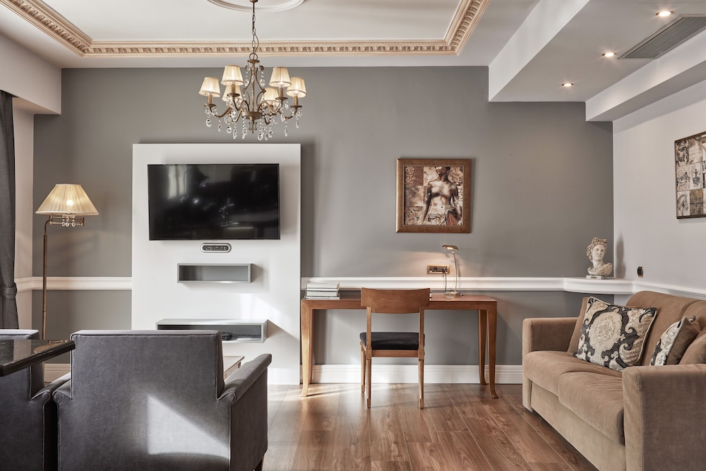 Ava Hotel Suites 26/39