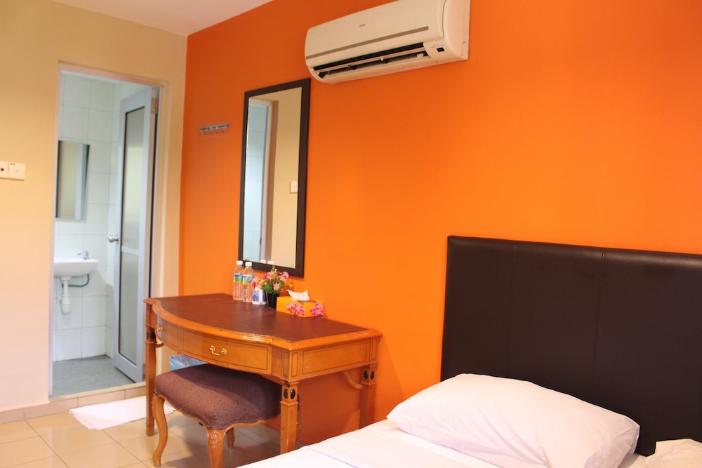 33 Hotel Cheras 21/49