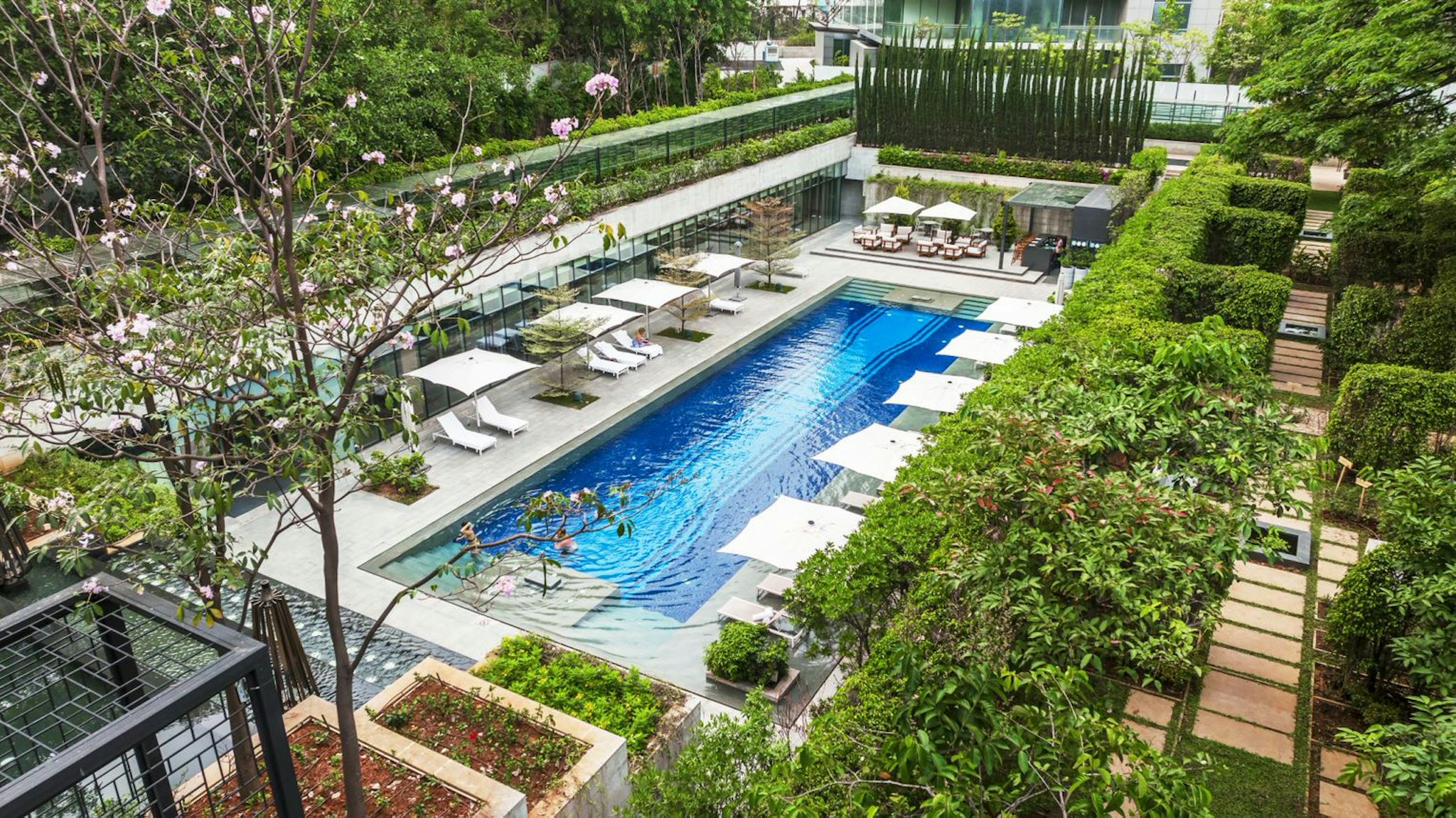 Four Seasons Hotel Bengaluru At Embassy One 72/75