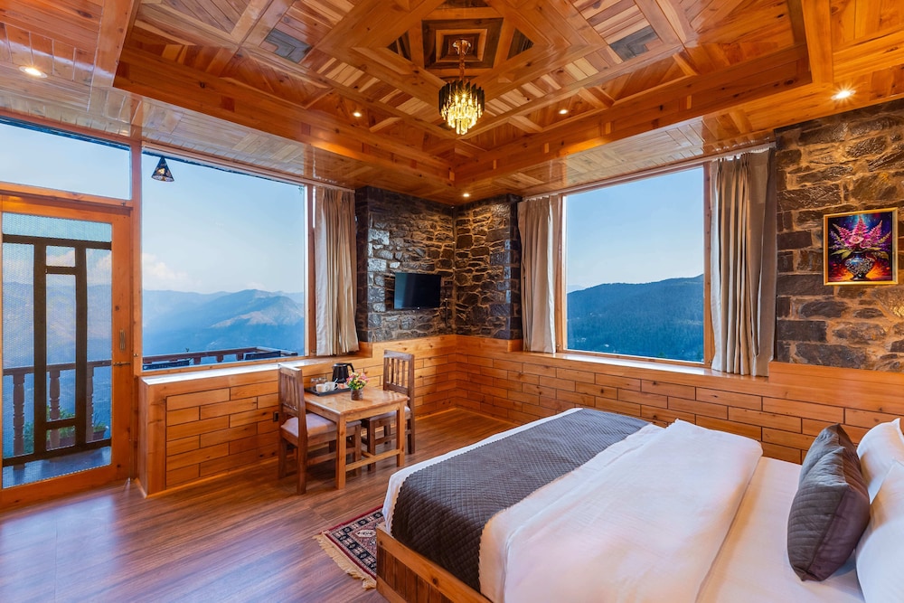 Executive, King Bed, Valley View, Balcony