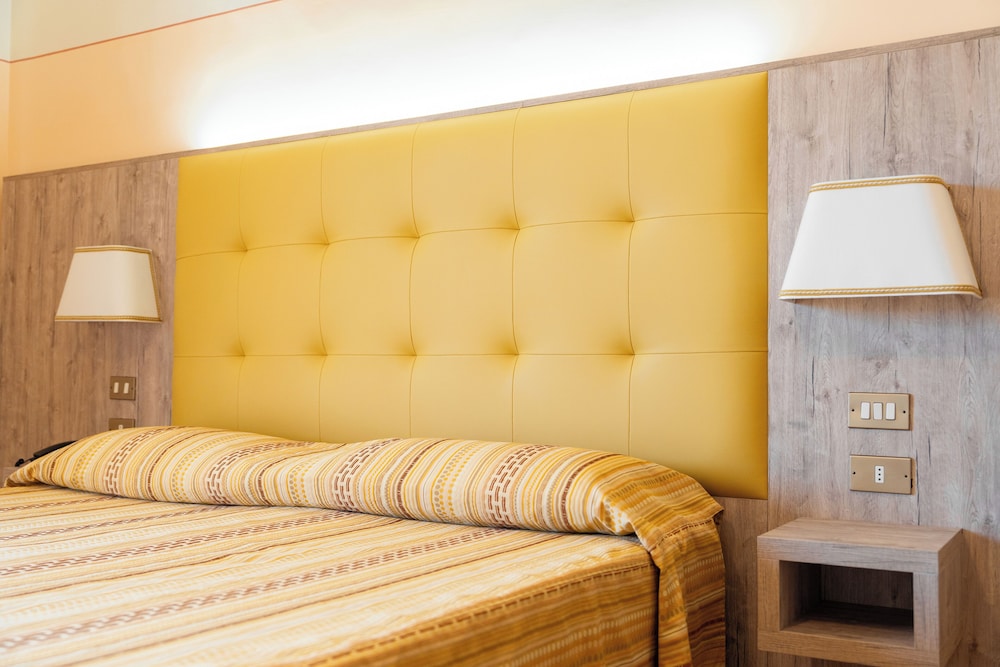 Hotel Tirreno 16/43