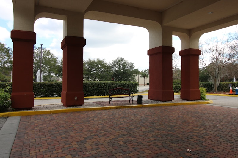 Hampton Inn Suites Palm Coast 70/72