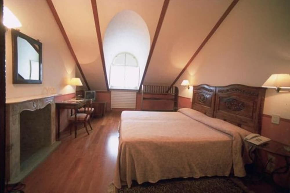 Hotel Roma E Rocca Cavour 37/82
